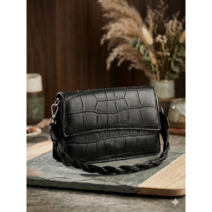 Alice Bag